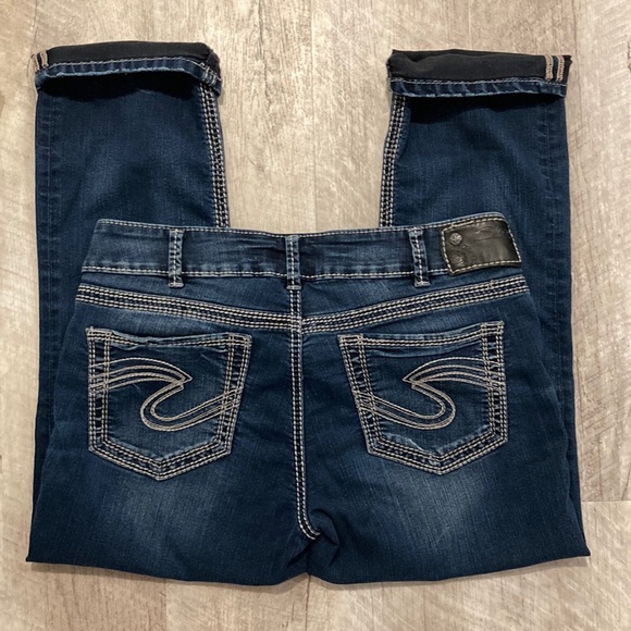 Silver Jeans Pants - Silver: Suki Midrise Capri